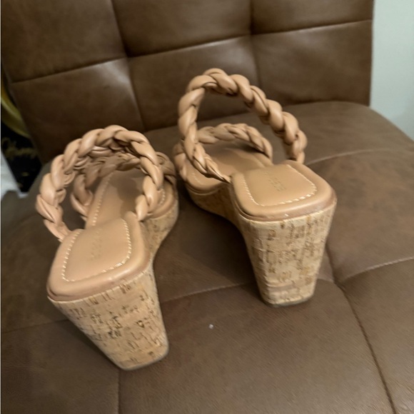 BCBGeneration Tan Wedge Sandals with Braided Design - Picture 4 of 4